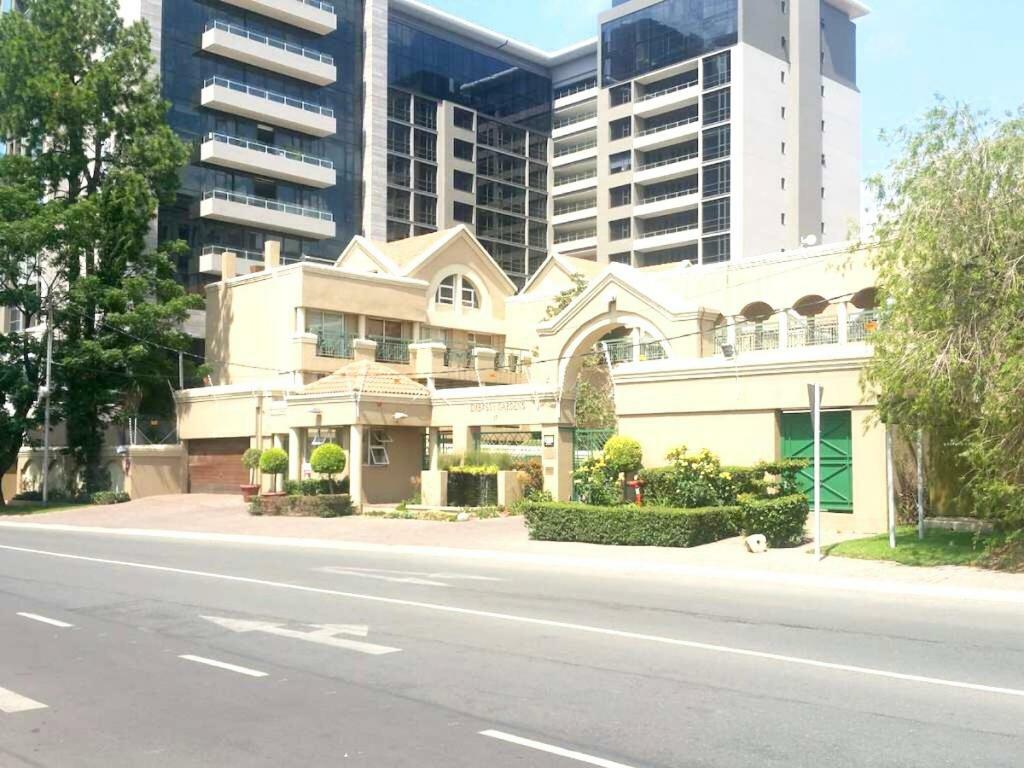 Embassy Gardens: Secure 2-bedroom In Sandton