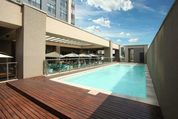Sandton Skye Premium & Penthouses