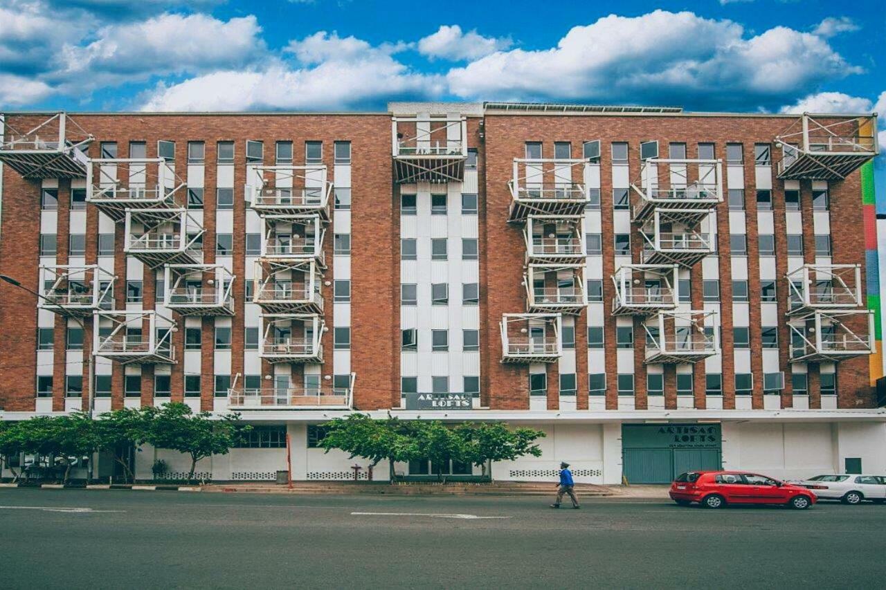 Cozy, Modern Living In Maboneng: Artison Lofts 105 *