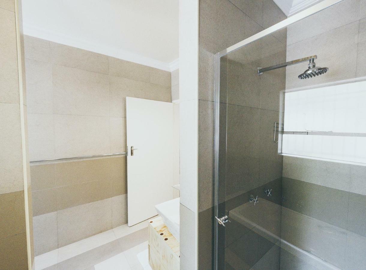 Sandton Bed & Breakfast 3*