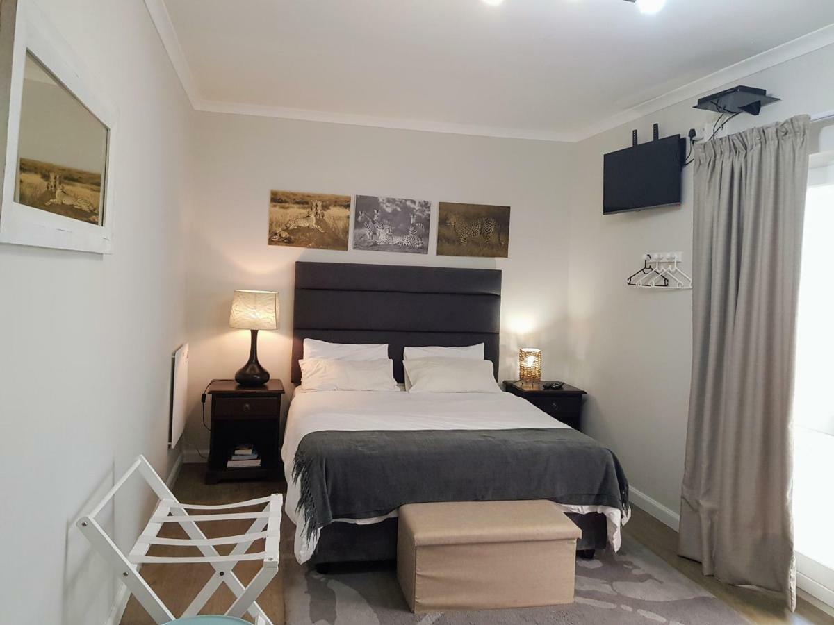 Ivy - Loadshedding Free Apartment *