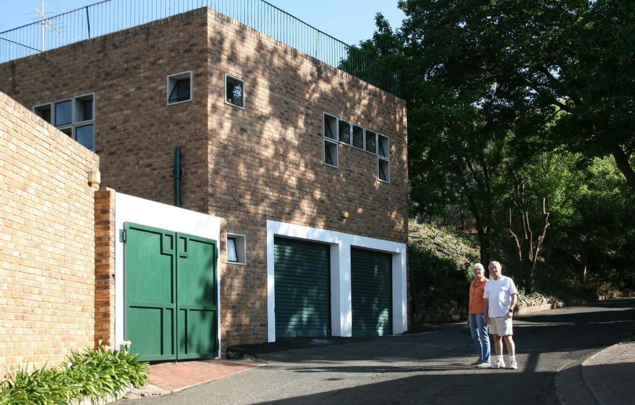 Spacious In Parkhurst Guest house