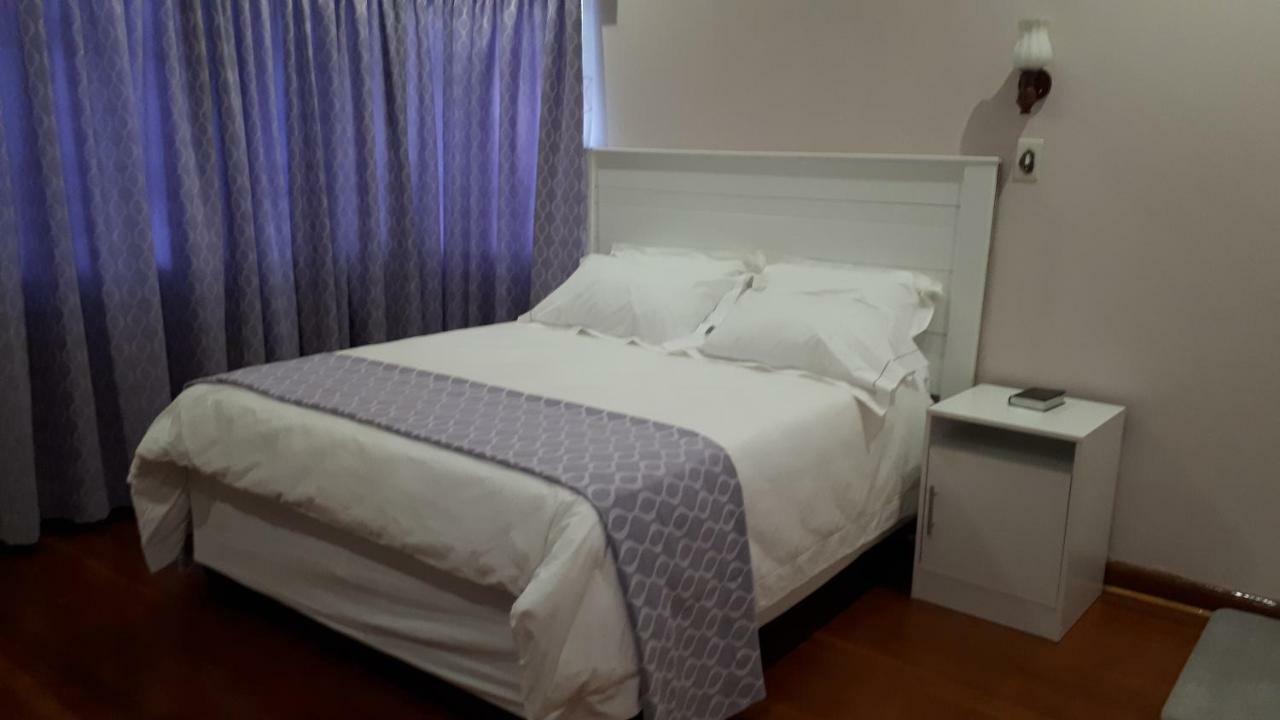 Bed & Breakfast Signature@44 Johannesburg