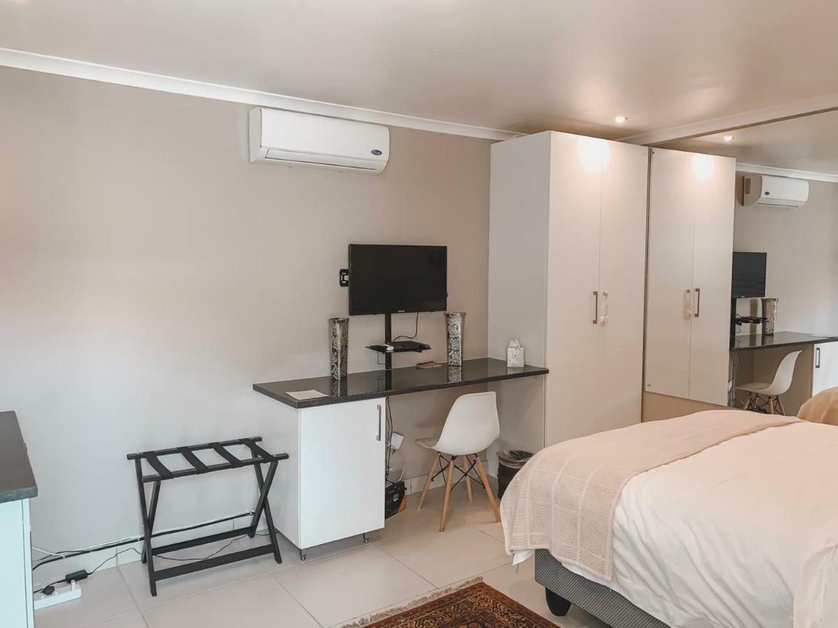 Lillys With Back Up Power Apartamento *