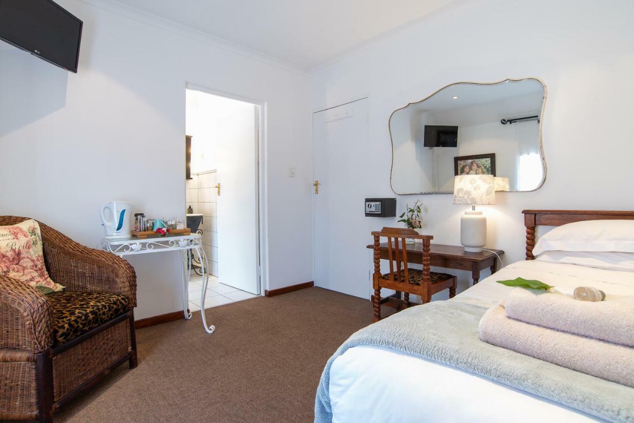 5th Avenue Gooseberry Guest house 4*