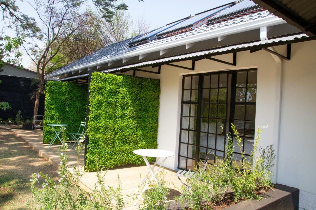 Ena Bed & Breakfast *
