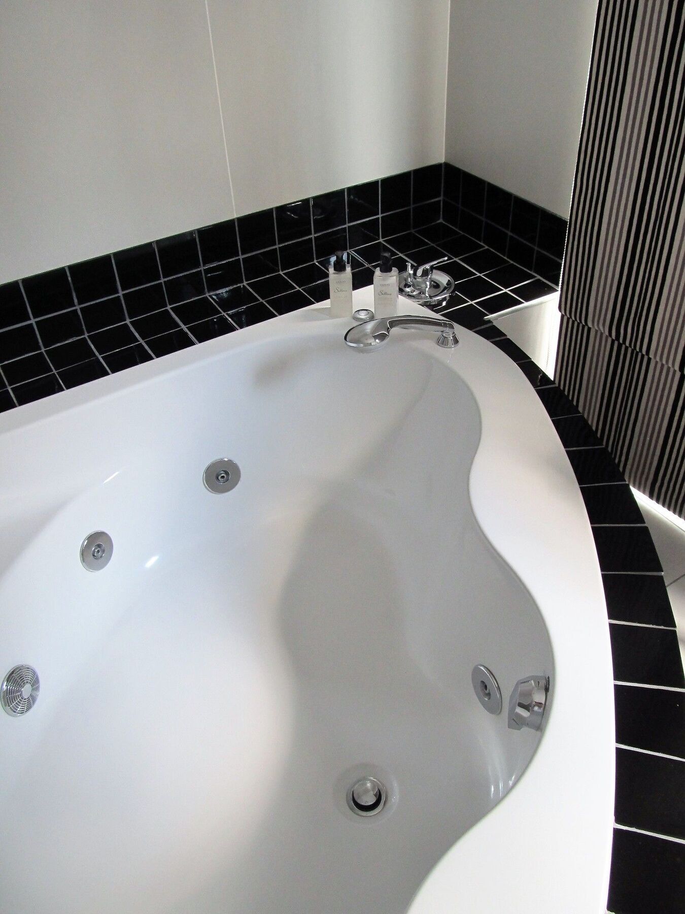 Le Petit Fillan Guest house