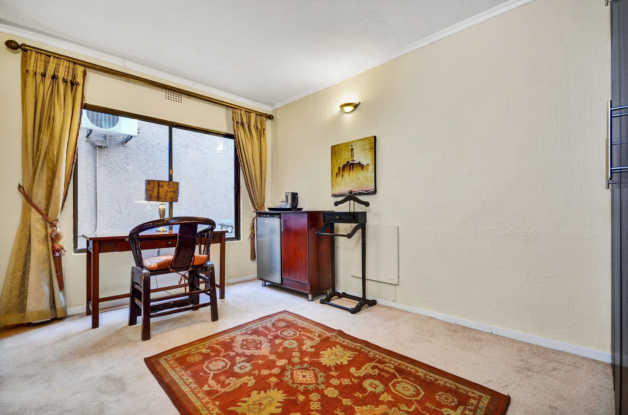 Le Petit Fillan Guest house Johannesburg