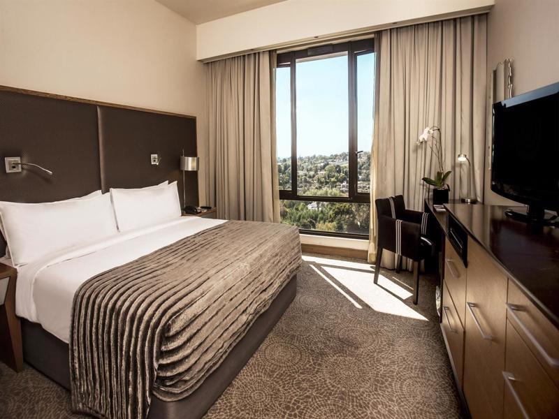 Southern Sun Hyde Park Sandton Khách sạn 4*