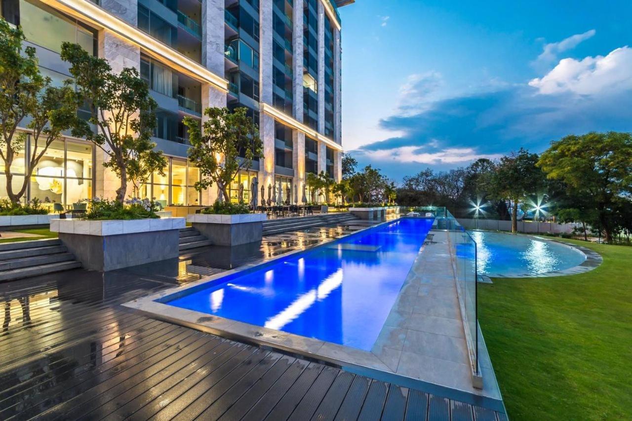 Apartamento Embassy Towers
