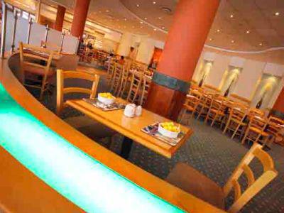 Garden Court Eastgate Hotel