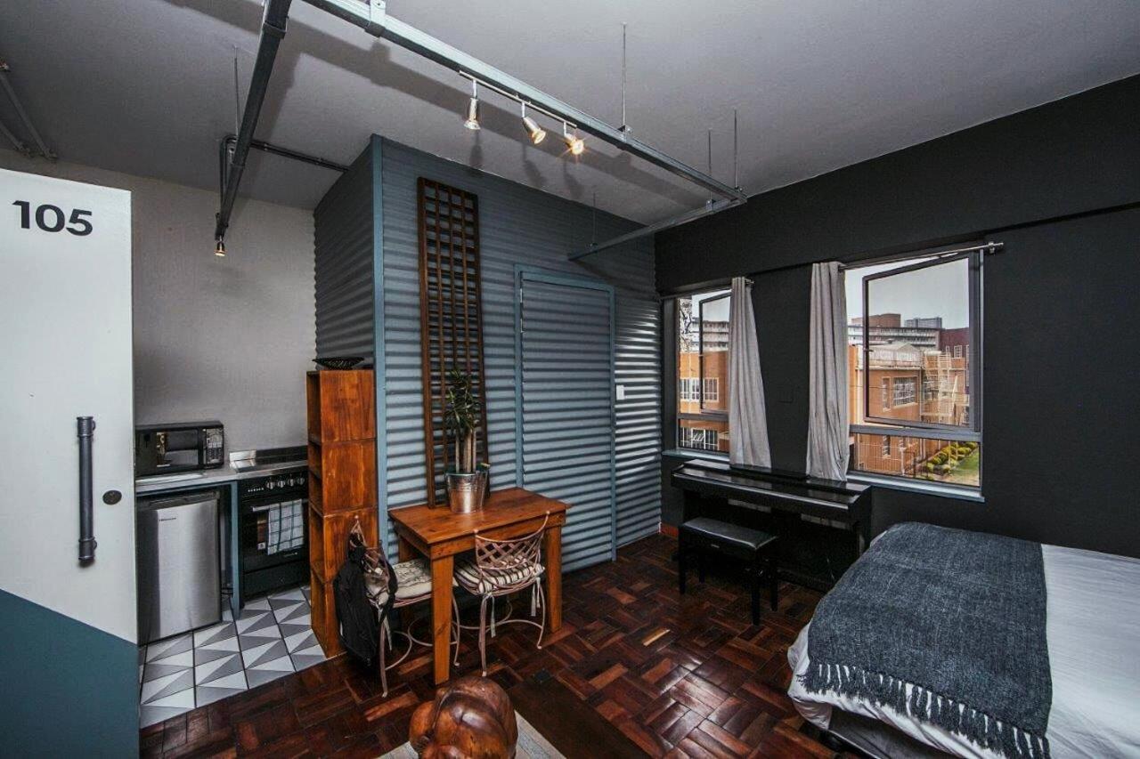 Apartment Cozy, Modern Living In Maboneng: Artison Lofts 105 *