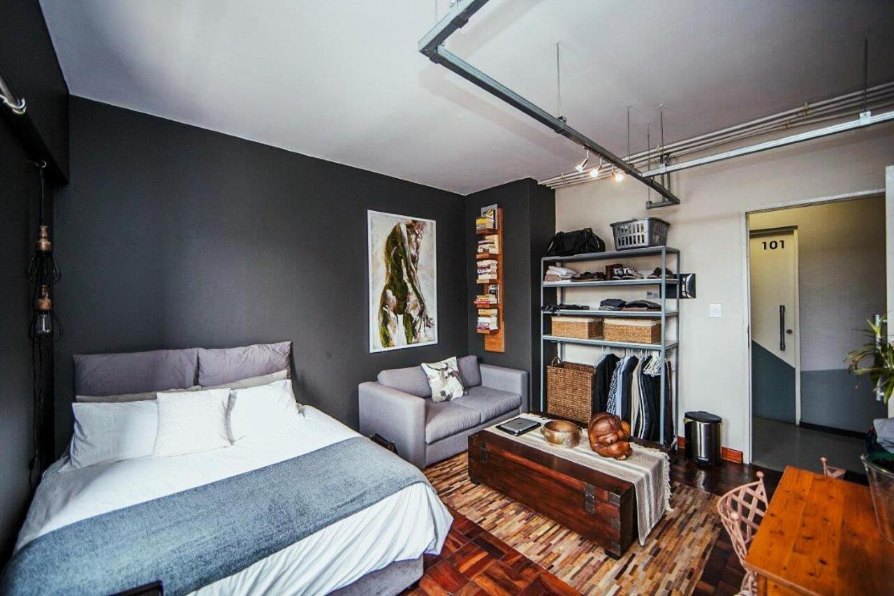 Cozy, Modern Living In Maboneng: Artison Lofts 105 *