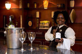 Bryanston Hotel 3*