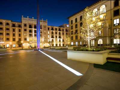 Pivot Montecasino 4*