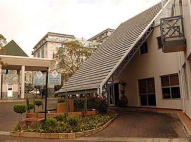 Courtyard Sandton 4*