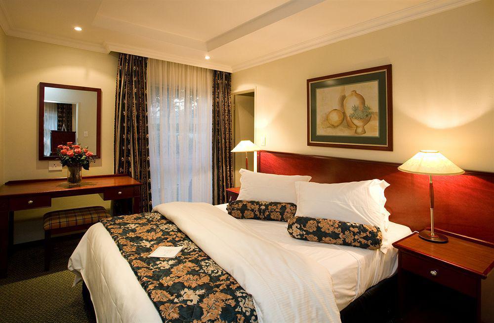 Courtyard Sandton Hotel