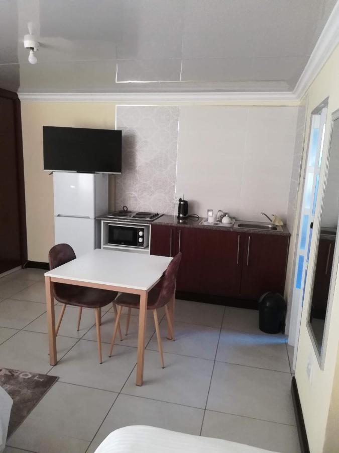 Lalela House Homestay Johannesburg
