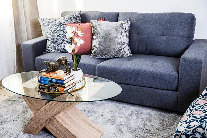 Rosch Inc Prop Rosebank Apartment