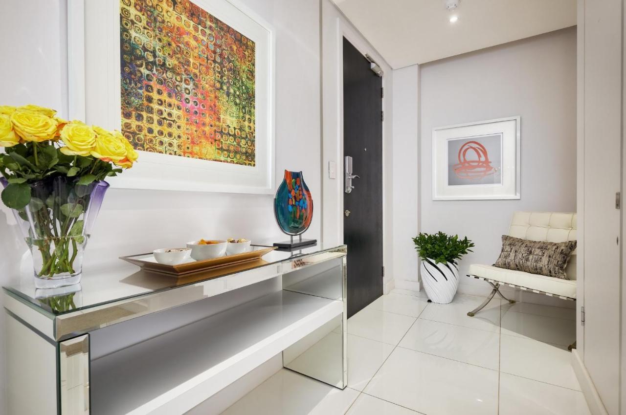 Sandton Skye Premium & Penthouses Apartment *