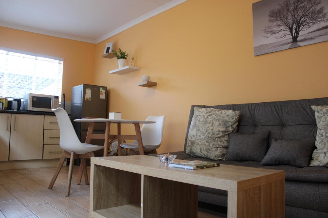 Lovely Linden With Solar Inverter Apartment