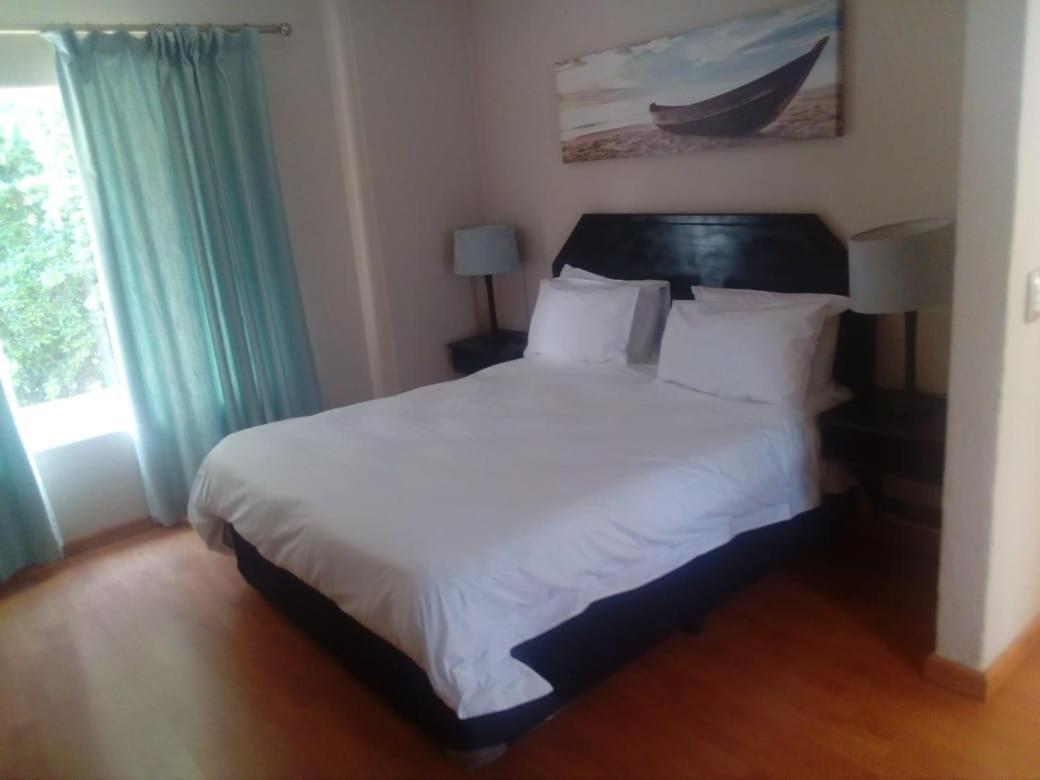 Apartment Daisy St -one Bedroom Johannesburg