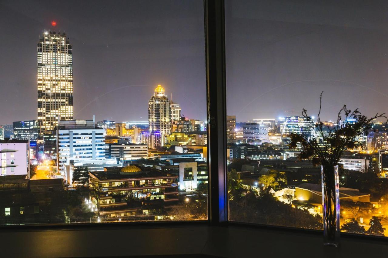 Sandton Skye Premium & Penthouses Apartment