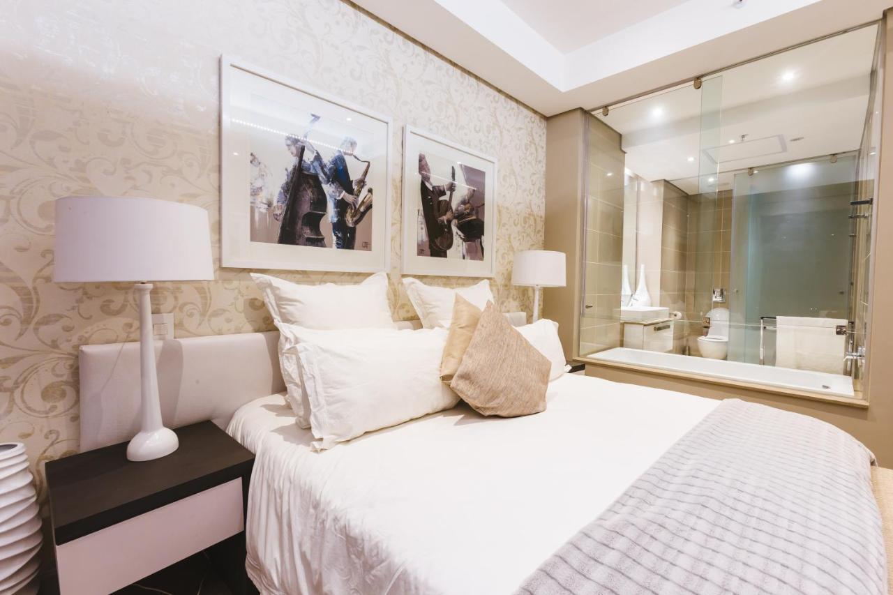 Sandton Skye Premium & Penthouses * Johannesburg