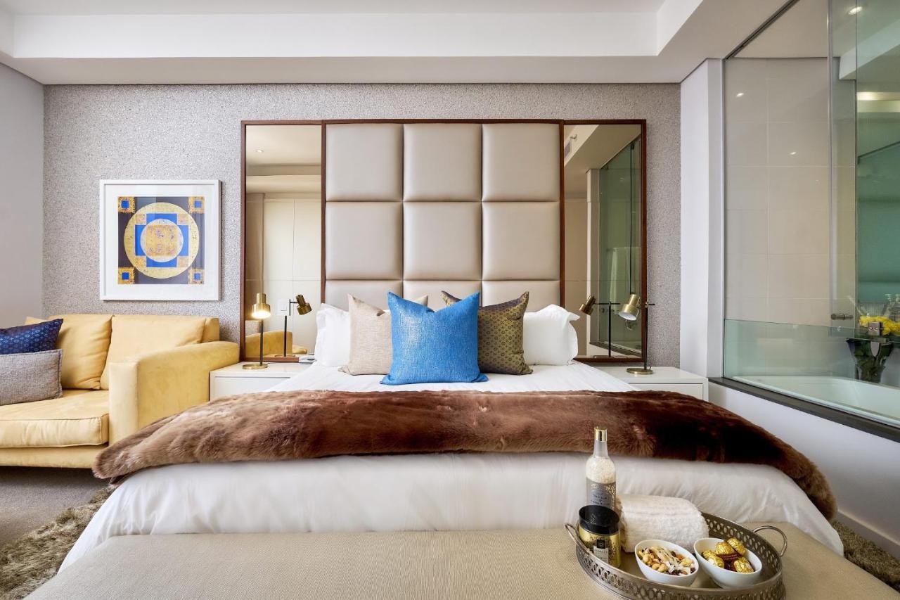Apartment Sandton Skye Premium & Penthouses