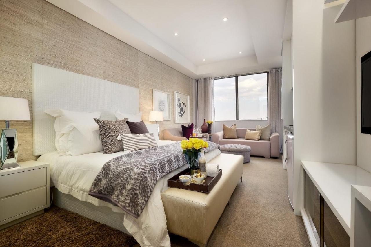 Sandton Skye Premium & Penthouses * Johannesburg