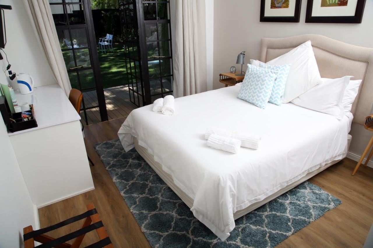 Ena Bed & Breakfast *