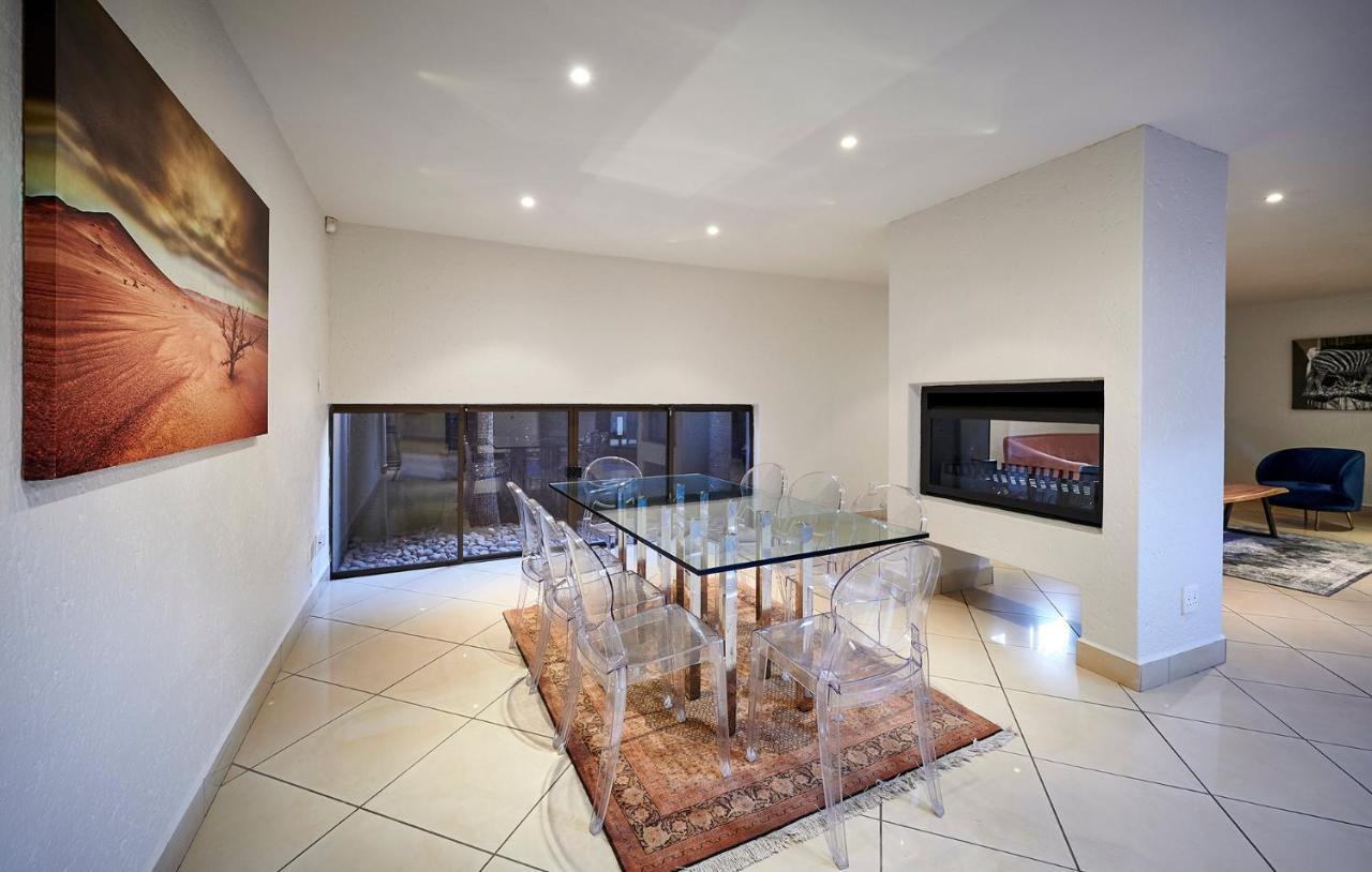 Apartment Dynasty Forest Sandown Serviced & Self Catering Johannesburg