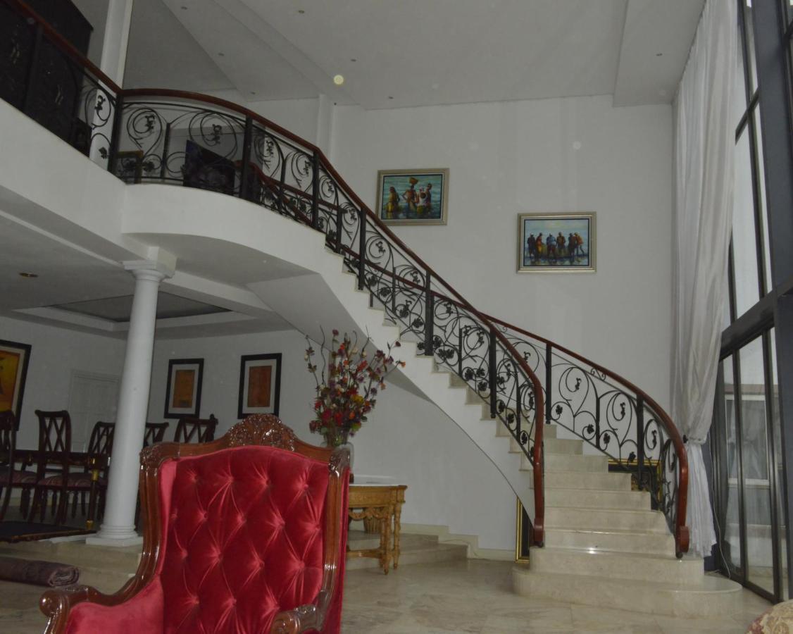 Riverclub Guest house *