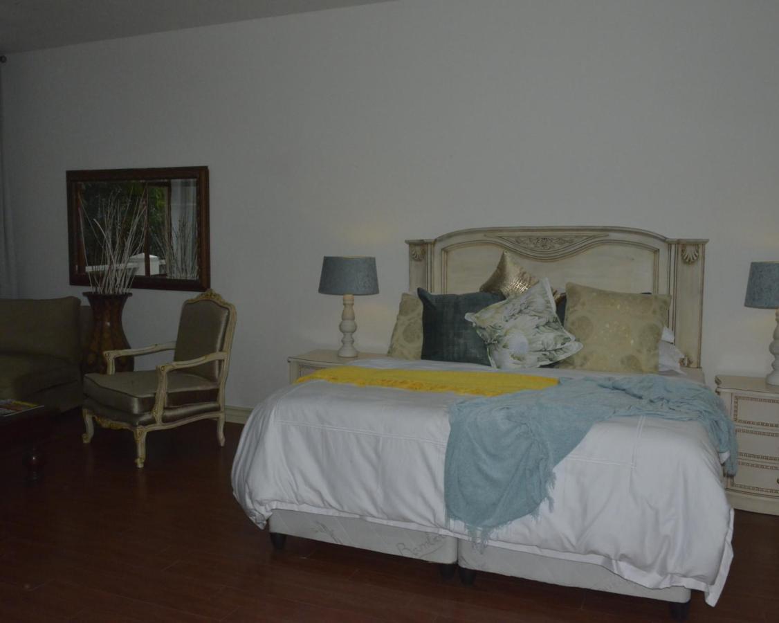 Riverclub Guest house