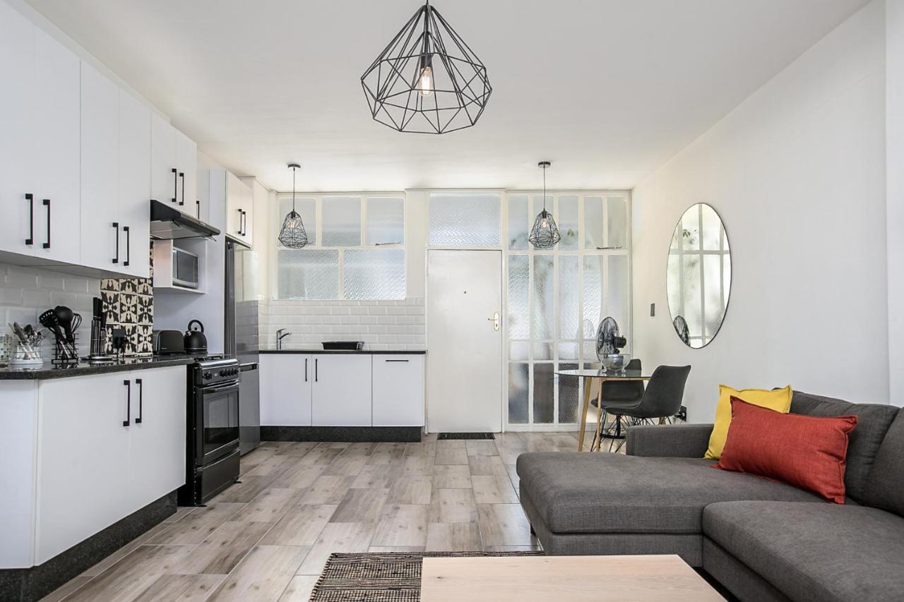 116 Illovo Mews Apartment