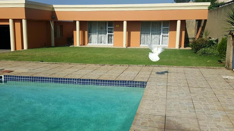 Apartment Sunset West Self Catering Maraisburg Roodepoort