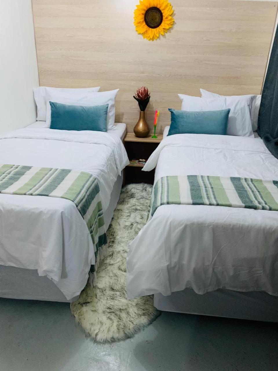 Guest house Corgi 4*