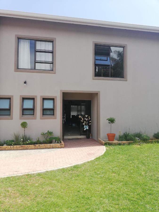 Atlantic Pearl Rivonia (adults Only) 3* Johannesburg