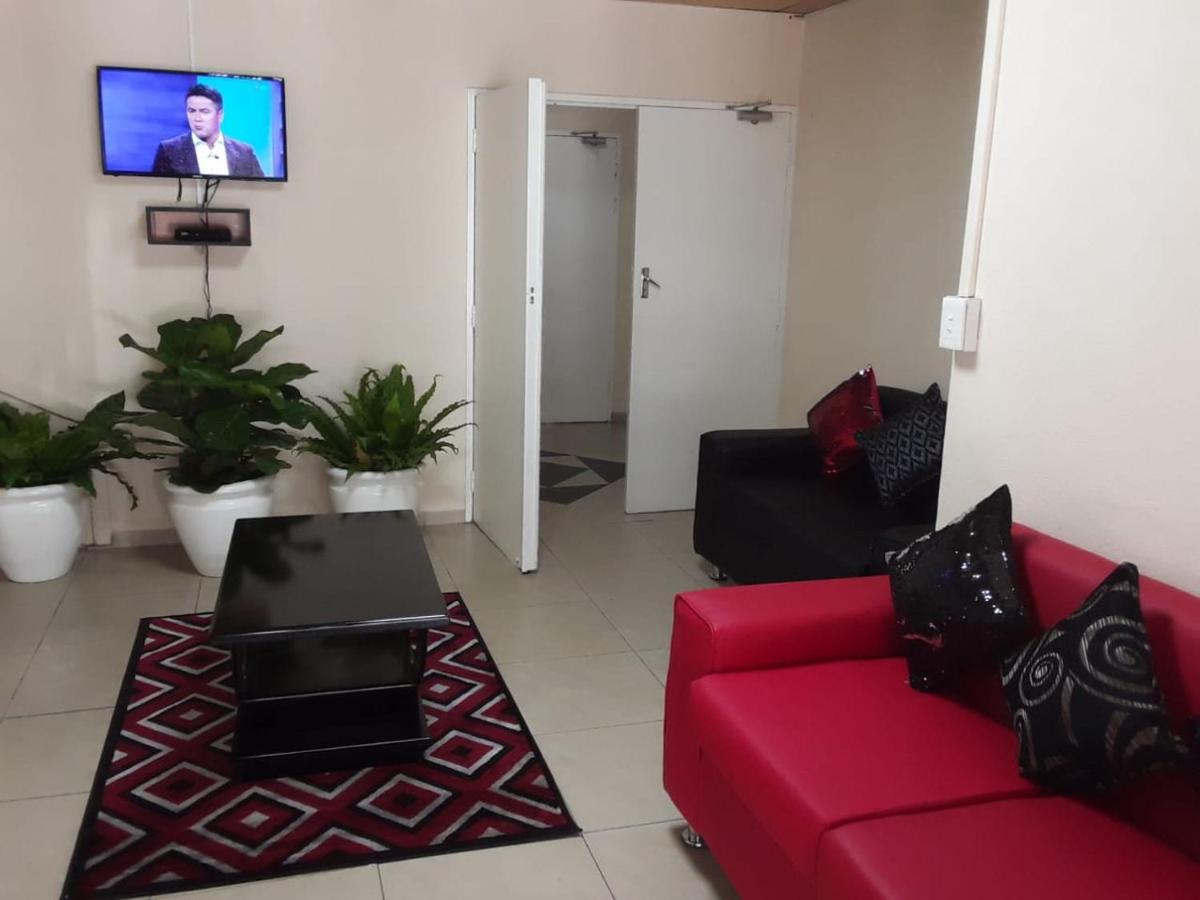 Gitta F Luxury Hotel *