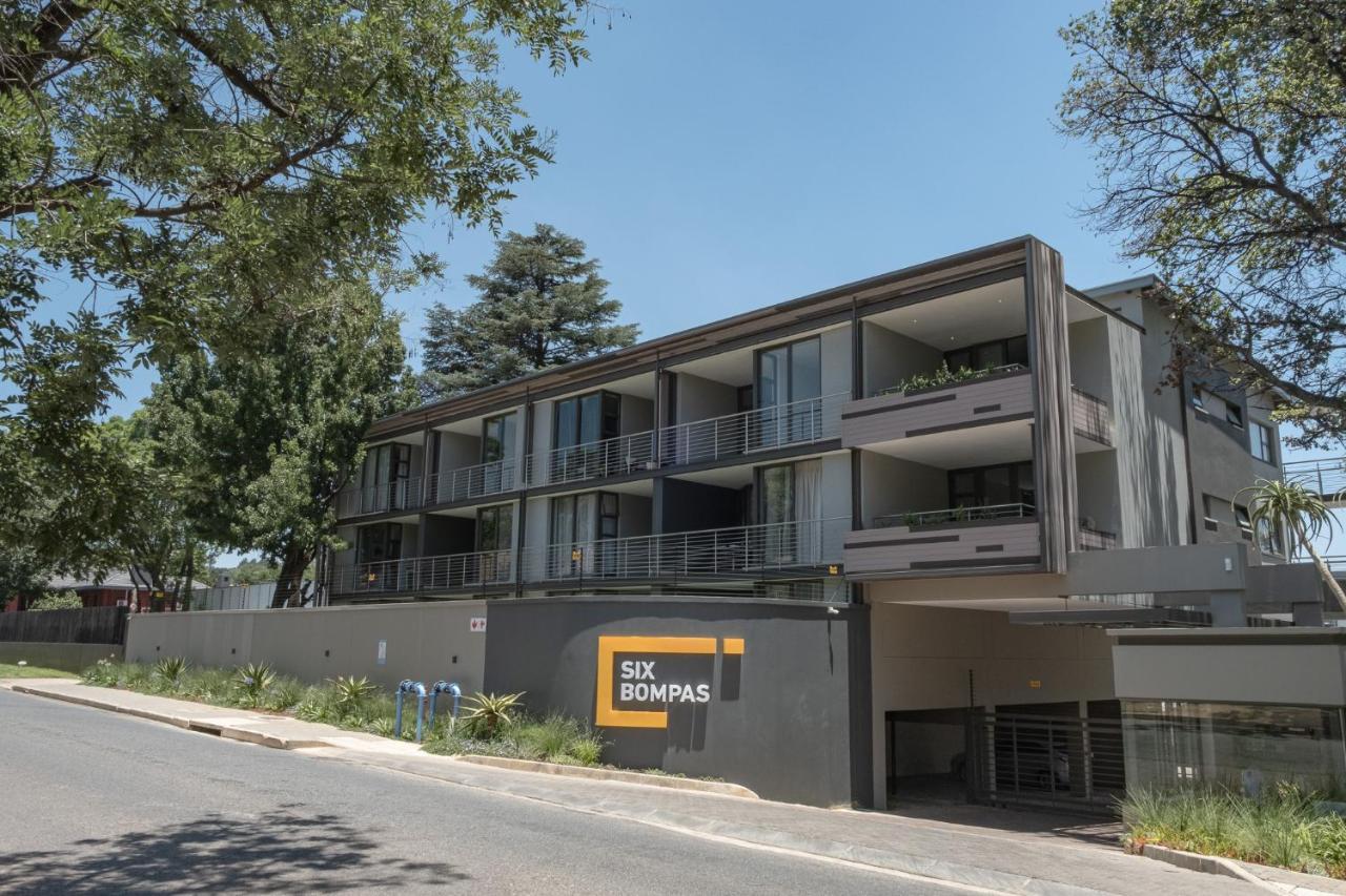 Apartamento 6 On Bompas Joanesburgo