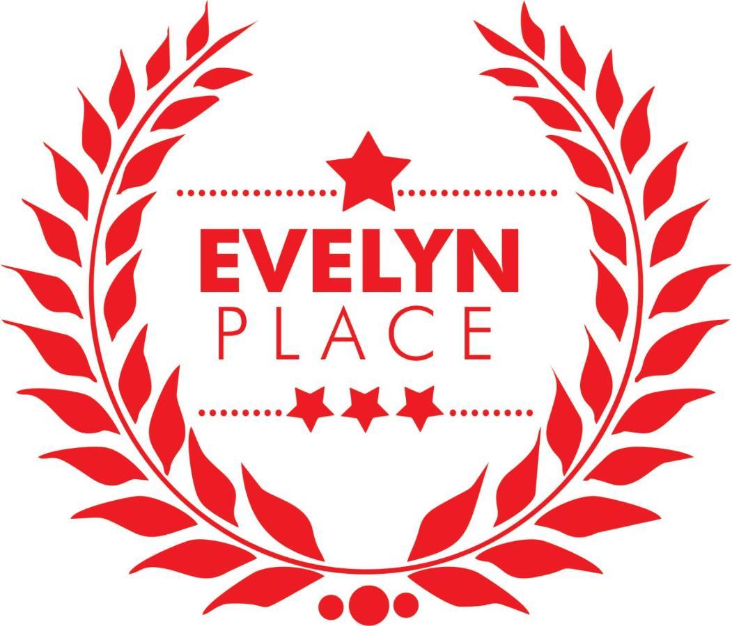 Evelyn Place Nhà khách