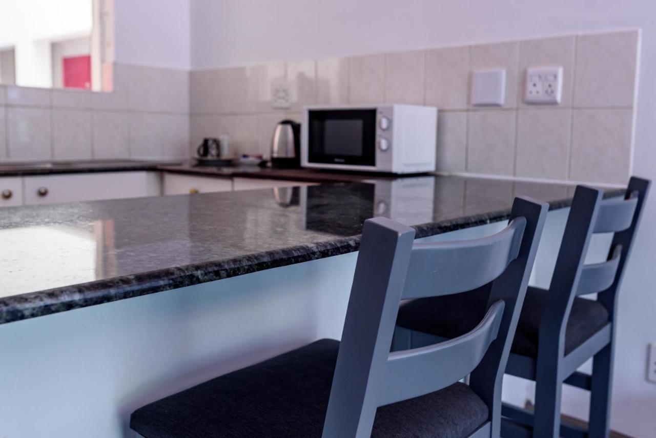 The Jack Rose Hotel, Rosebank, Gautrain 3*