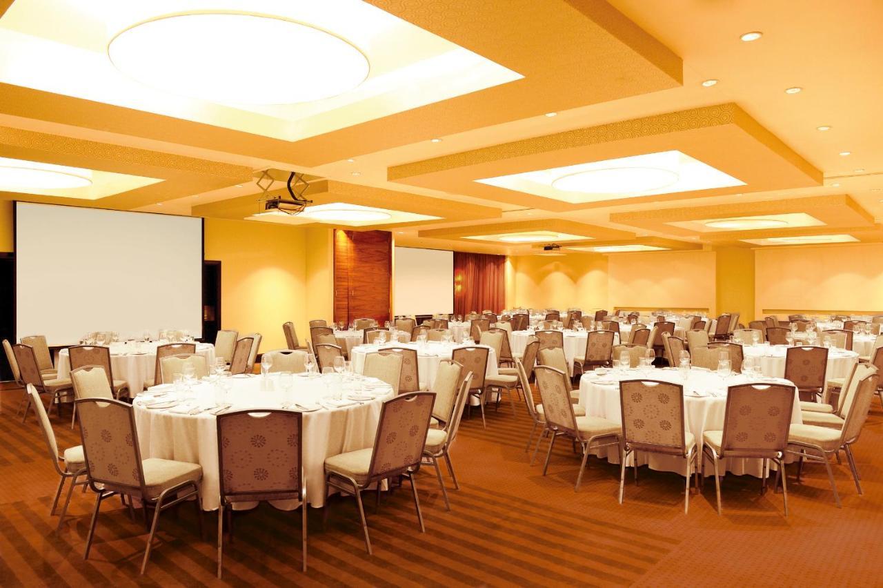Southern Sun Rosebank, Hotel