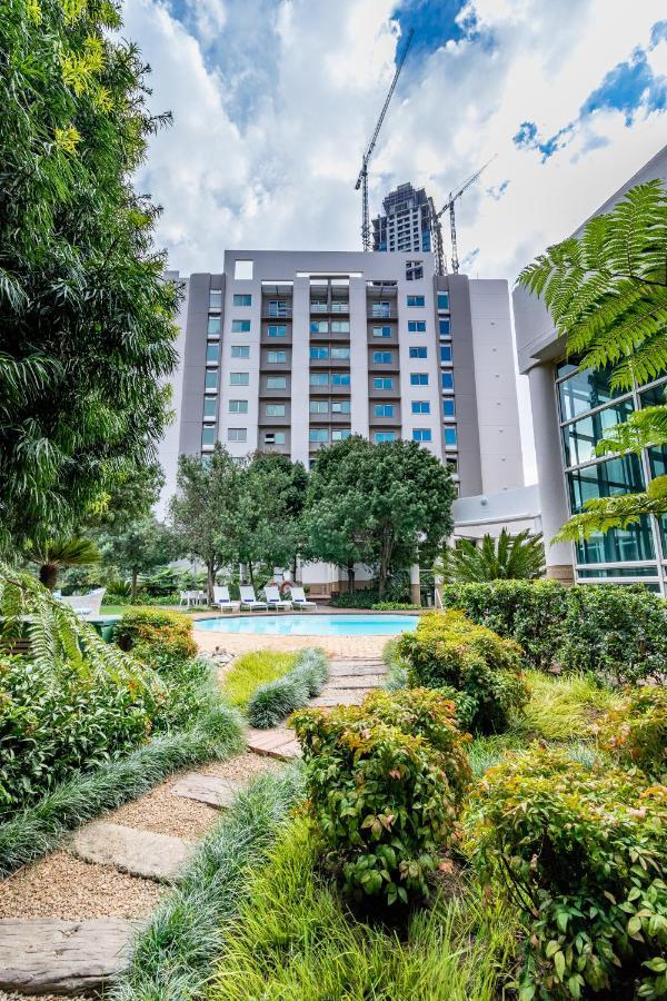 Hotel Garden Court Sandton 3*