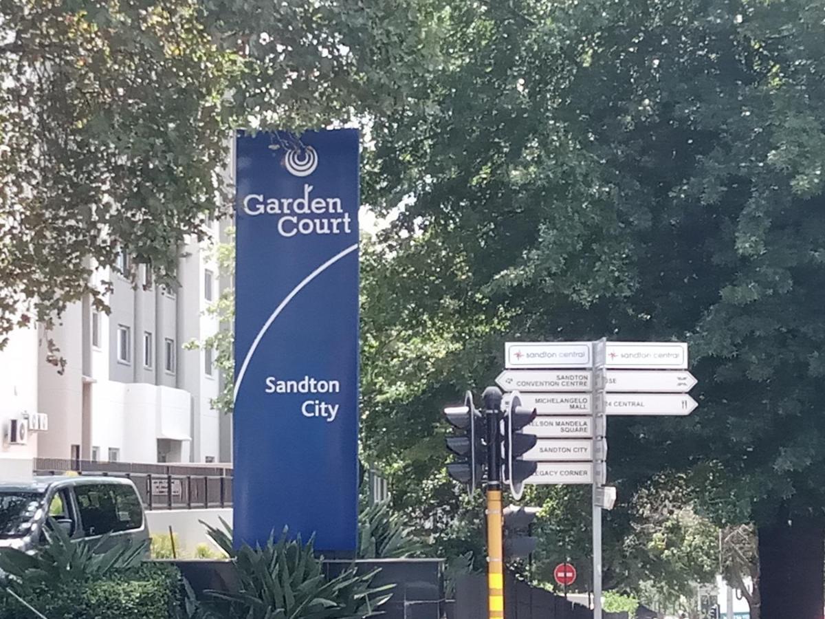 Hotel Garden Court Sandton 3*