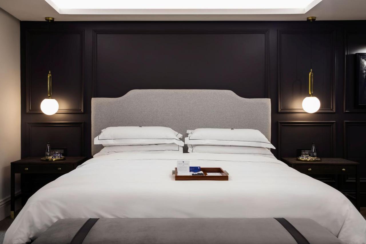 Seven & Hotel