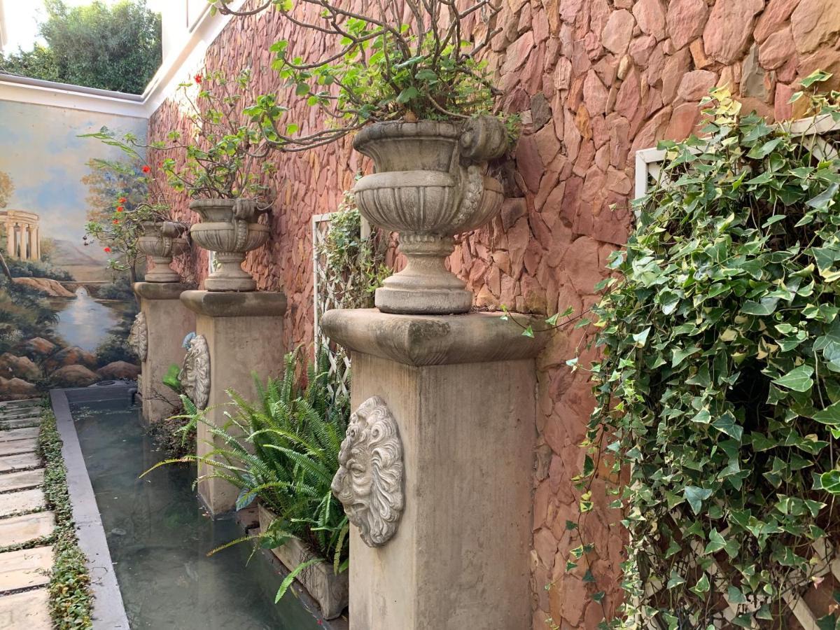 Lugano Guest house 4*