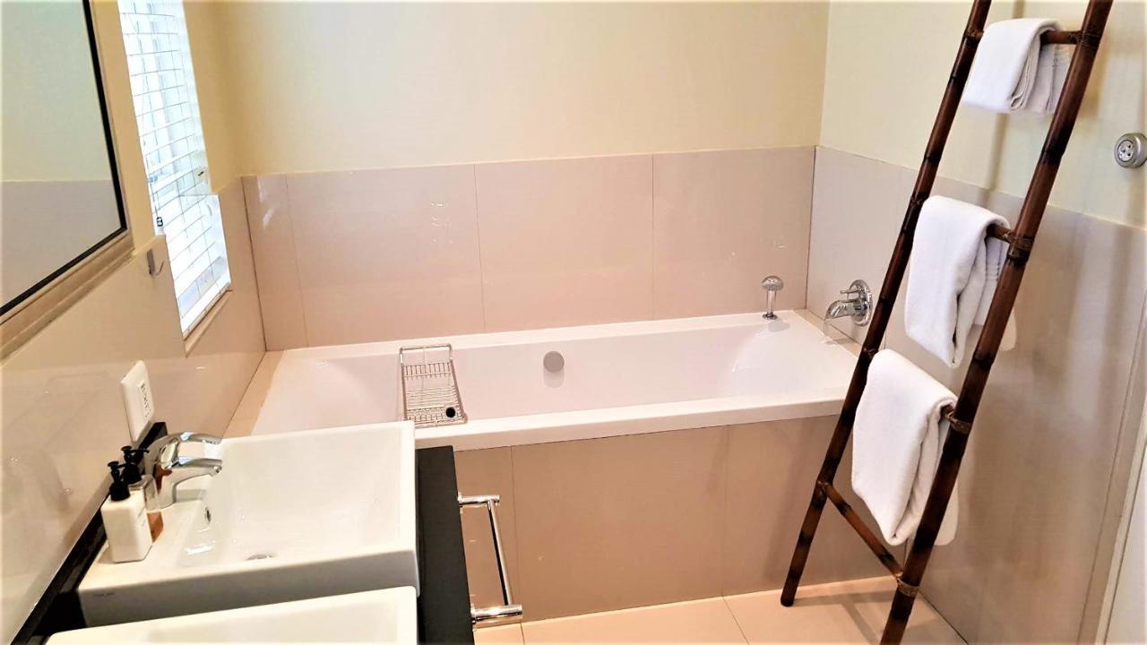 Q On First Guest house Johannesburg