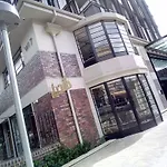La One Rosebank Stay