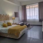 Kaleaba House In The Heart Of Maboneng Precinct